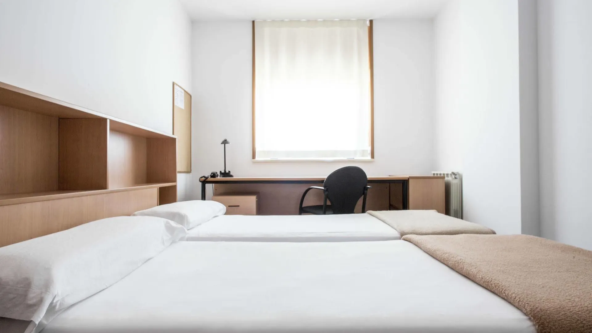 Residencia Universitaria Campus de Montilivi Girona 0*,  Spagna
